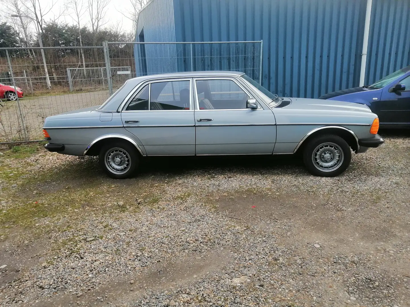Mercedes-Benz 200 200 Blauw - 2