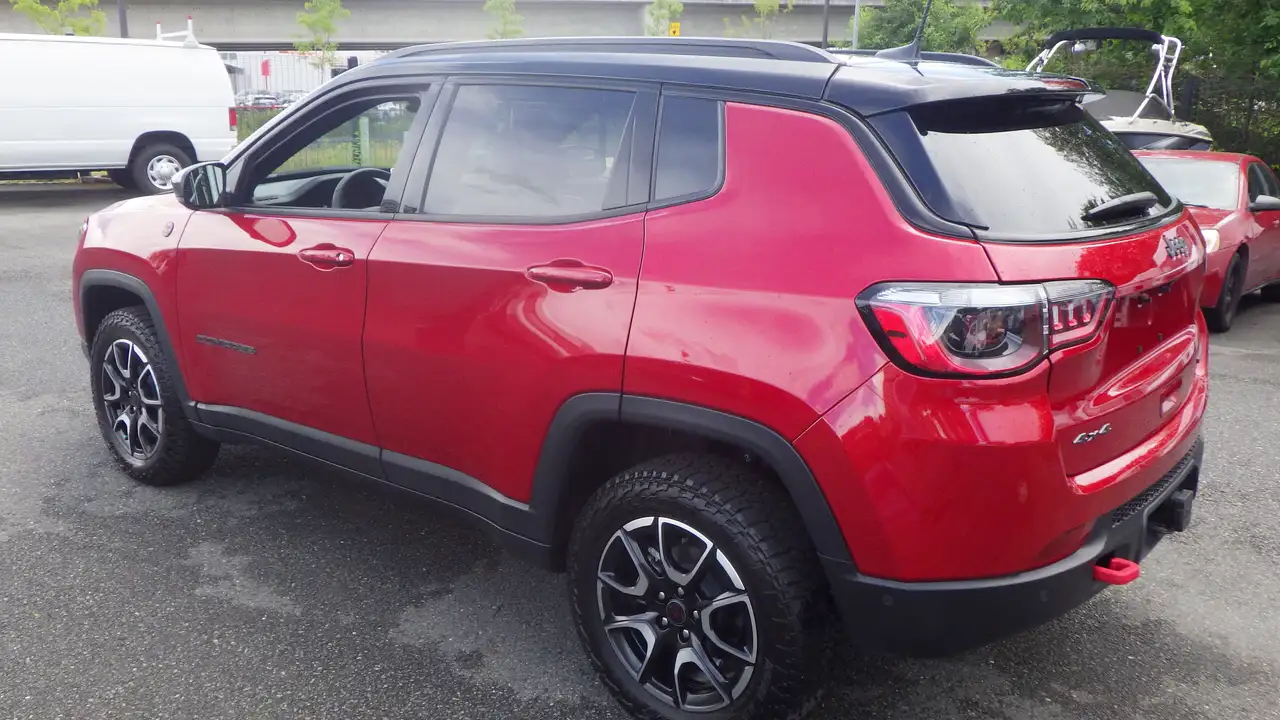 Jeep Compass photo Jeep Compass