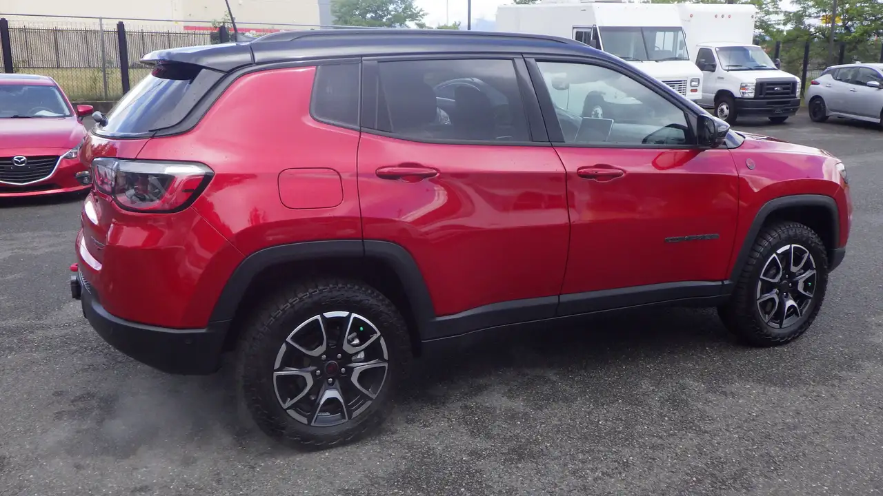 Jeep Compass photo Jeep Compass