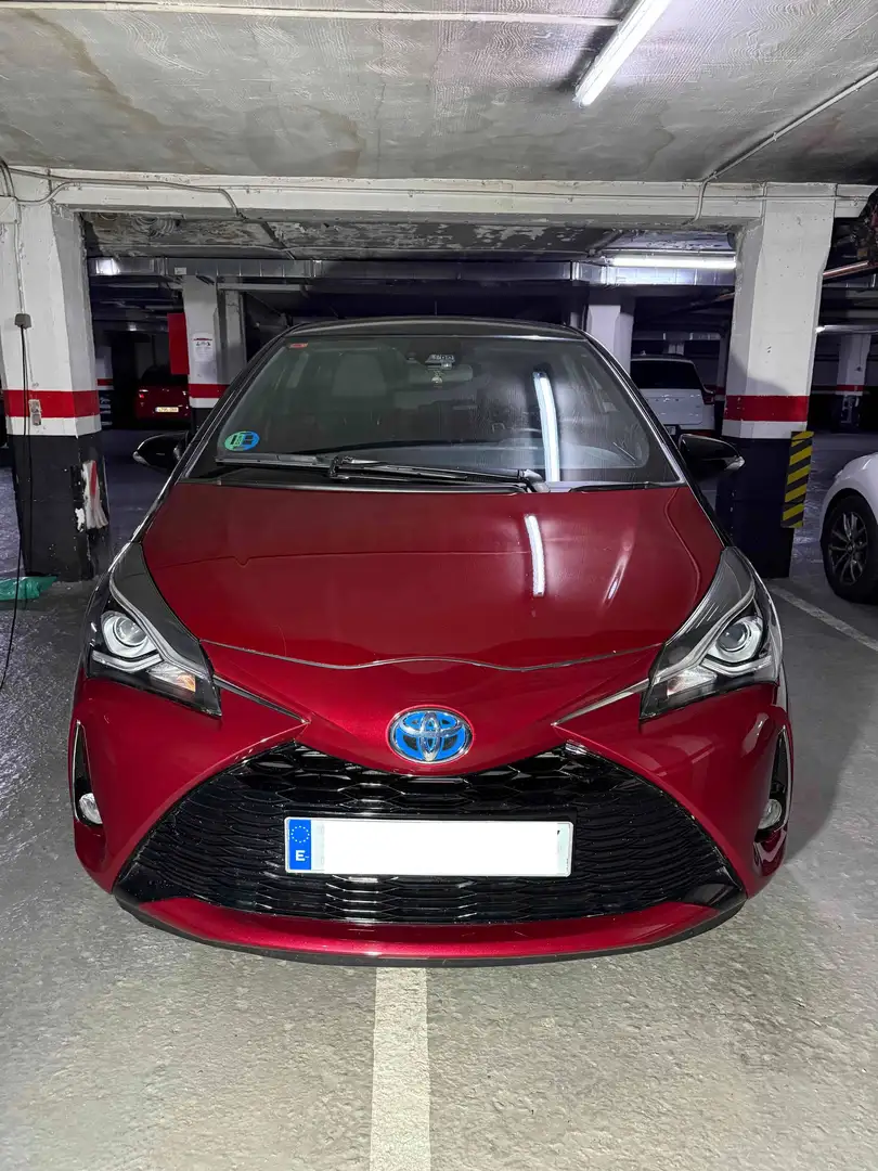 Toyota Yaris 1.5 Hybrid Feel Rojo - 2