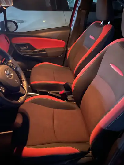Toyota Yaris 2017, foto 10