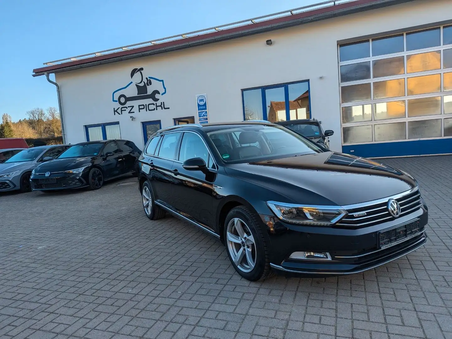 Volkswagen Passat Variant Highline 2,0TDI BMT DSG 4Motion Schwarz - 2