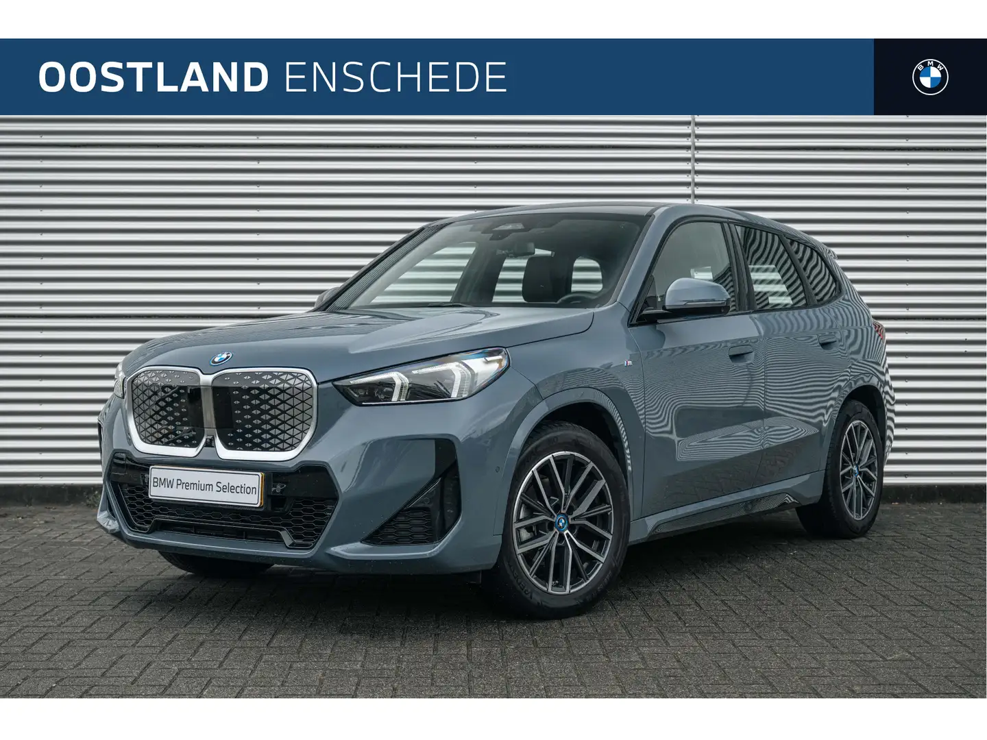 BMW iX1 eDrive20 High Executive M Sport / Sportstoelen / M Grigio - 1