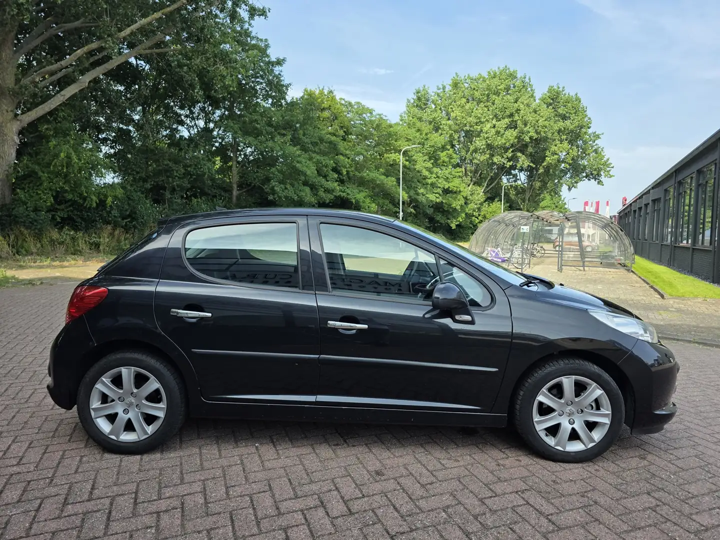 Peugeot 207 1.6-16V XS Pack 69000 NAP 5 DR APK Clima Чорний - 2