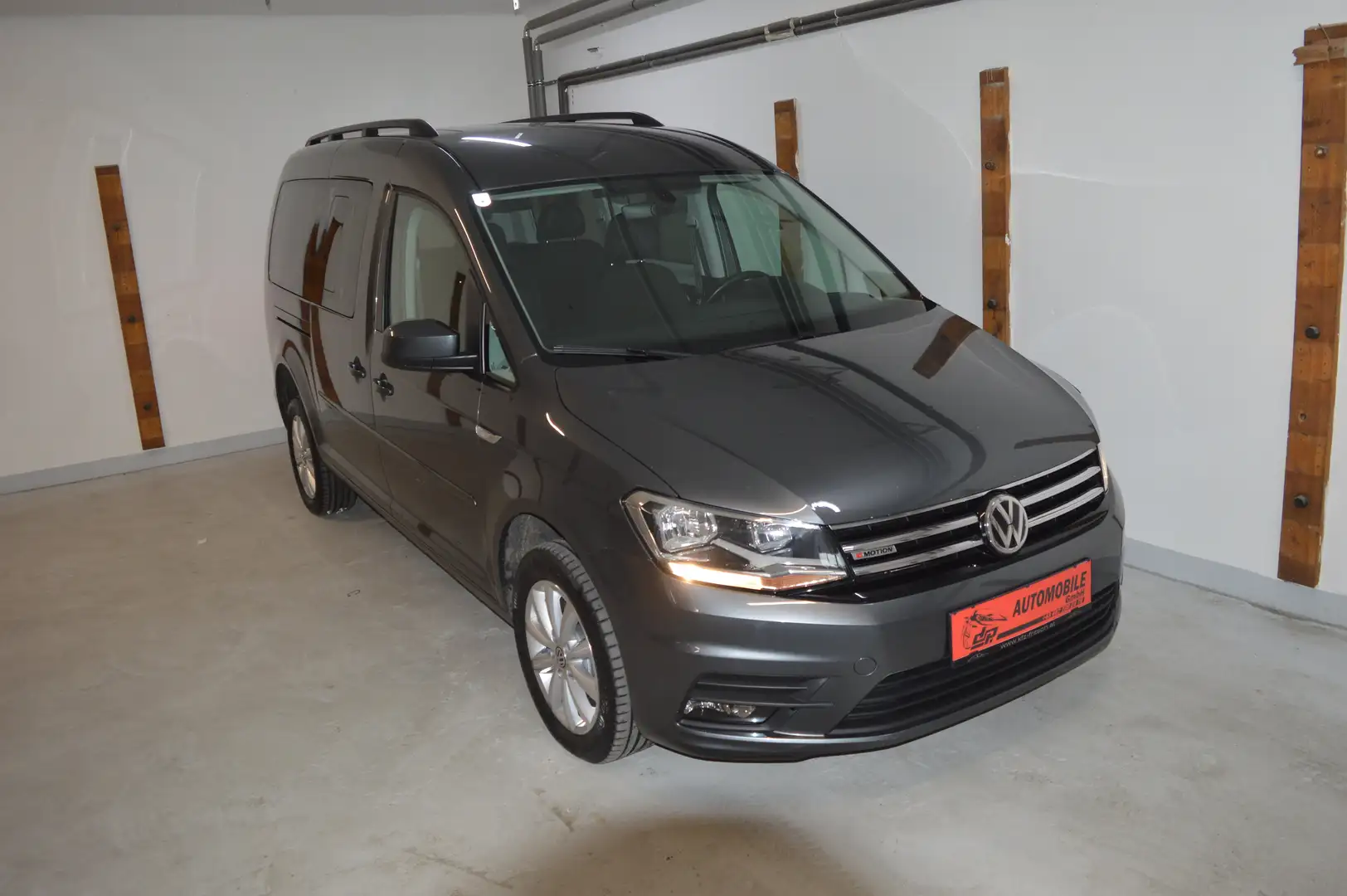 Volkswagen Caddy 2,0 TDI **Maxi**4Motion**2.Besitz** Grau - 1
