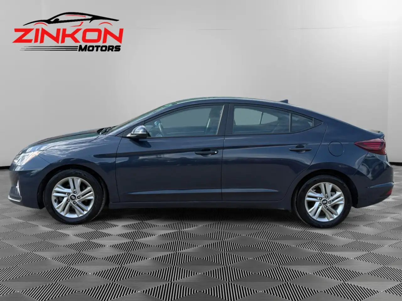 Hyundai ELANTRA снимка Hyundai ELANTRA