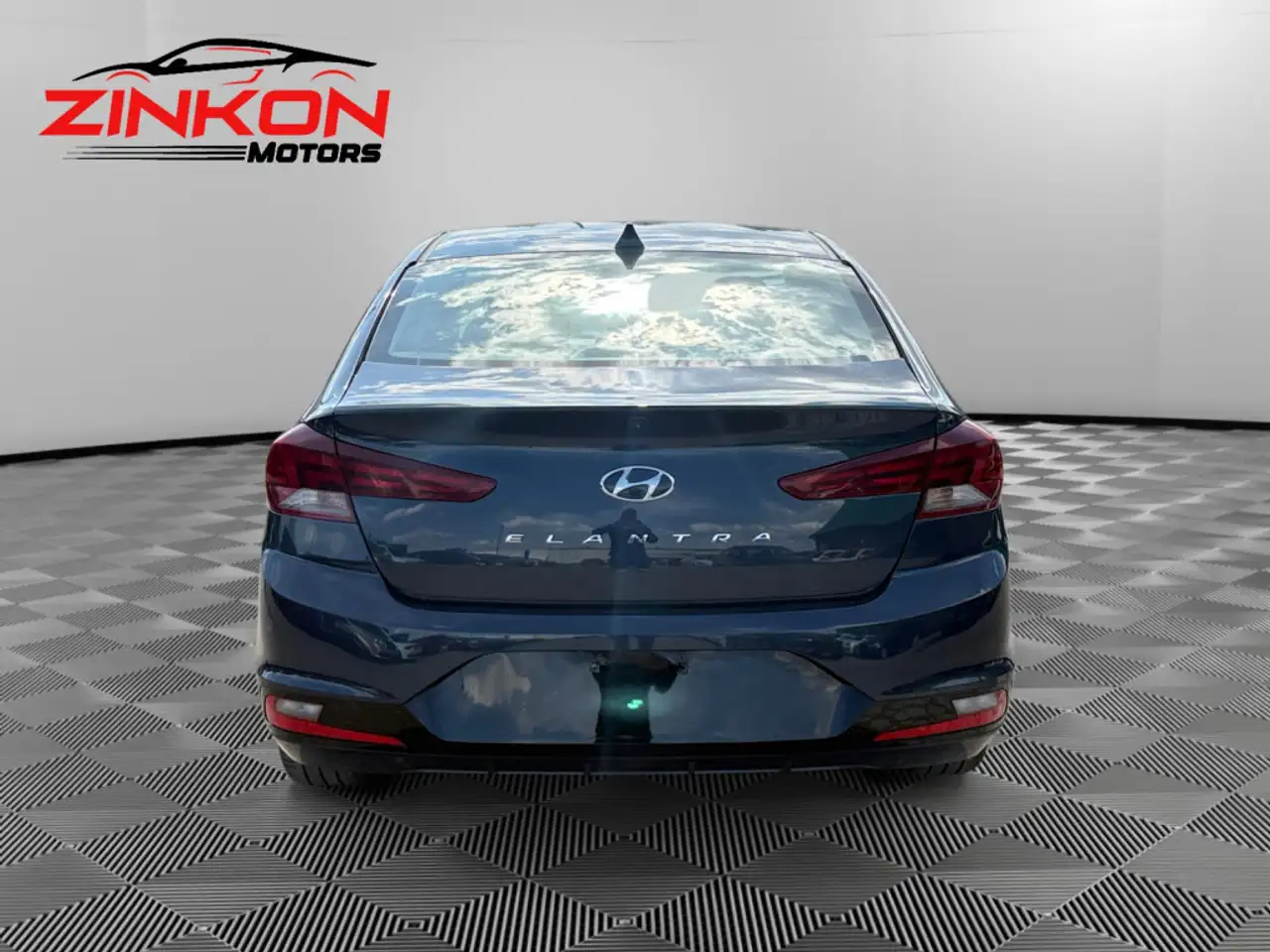 Hyundai ELANTRA снимка Hyundai ELANTRA