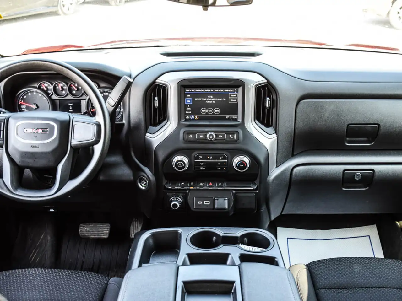GMC Sierra 1500 снимка GMC Sierra 1500