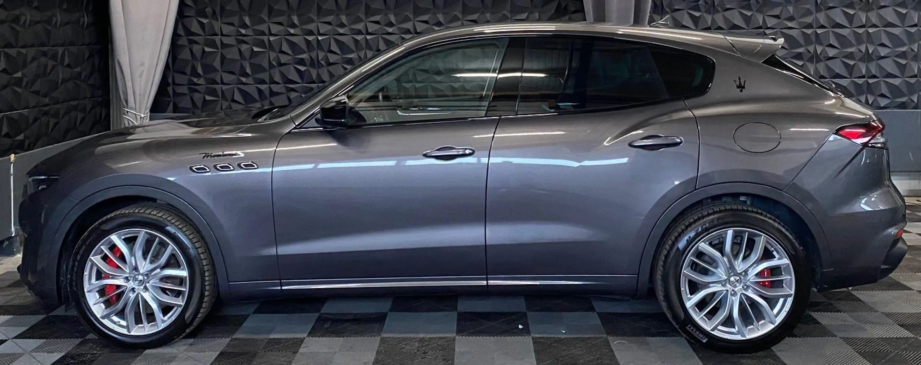 Maserati Levante Modena S, rotes Leder,1 Hand, Navi, 360° — photo 9