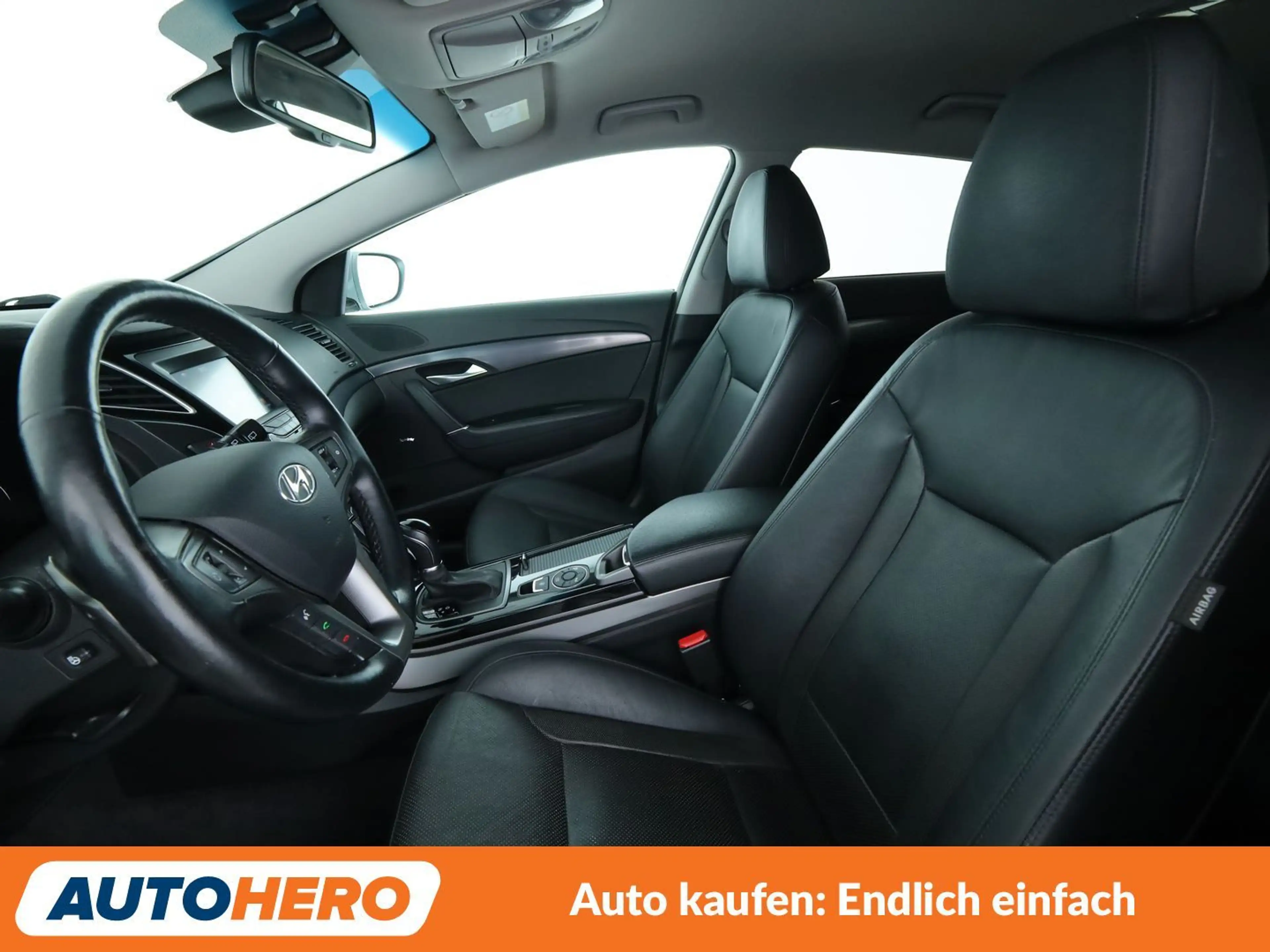 Hyundai i40 1.6 CRDi Space Plus*NAVI*TEMPO*PDC*SHZ* — photo 10
