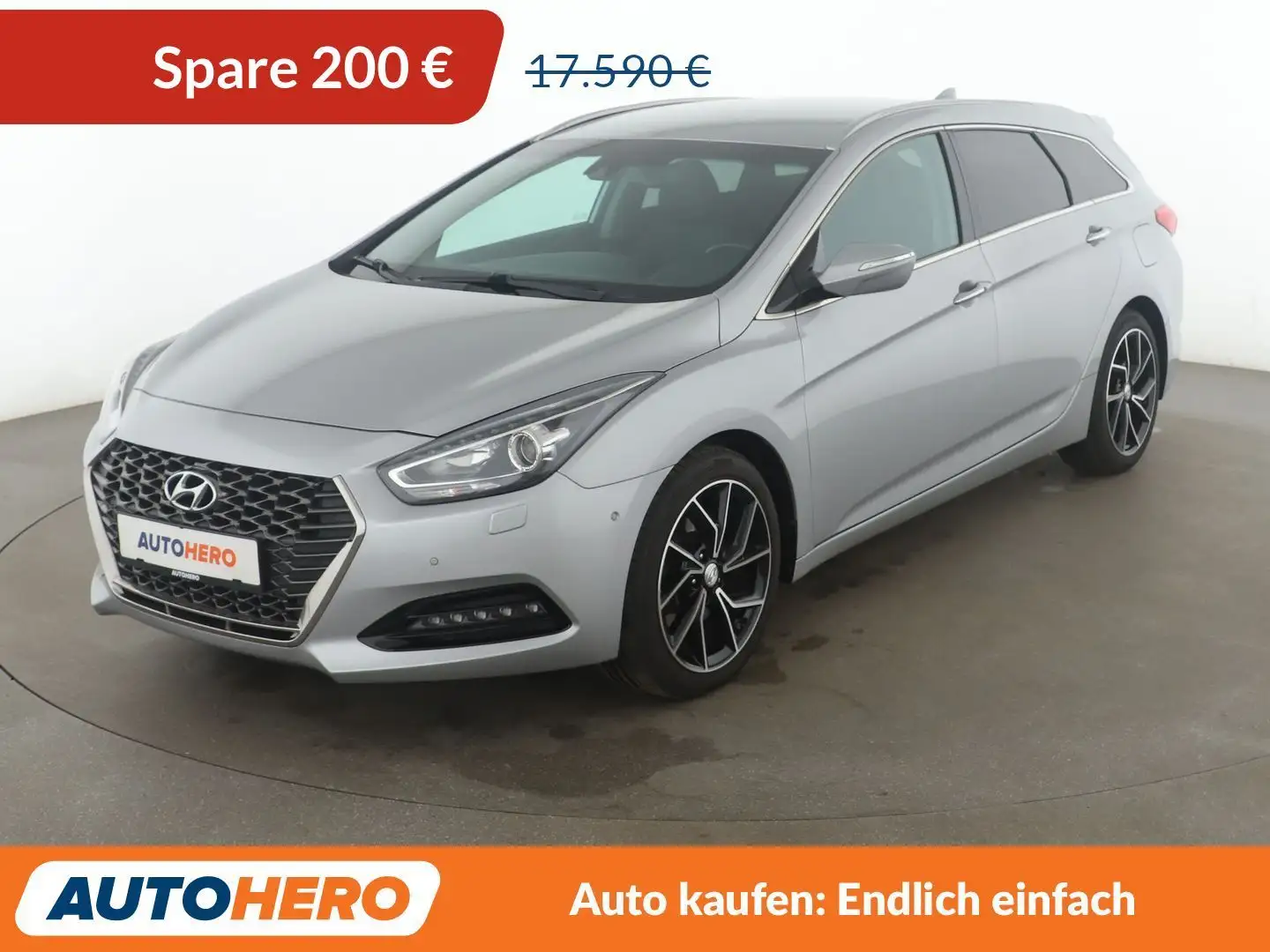 Hyundai i40 1.6 CRDi Space Plus*NAVI*TEMPO*PDC*SHZ* Grau - 1