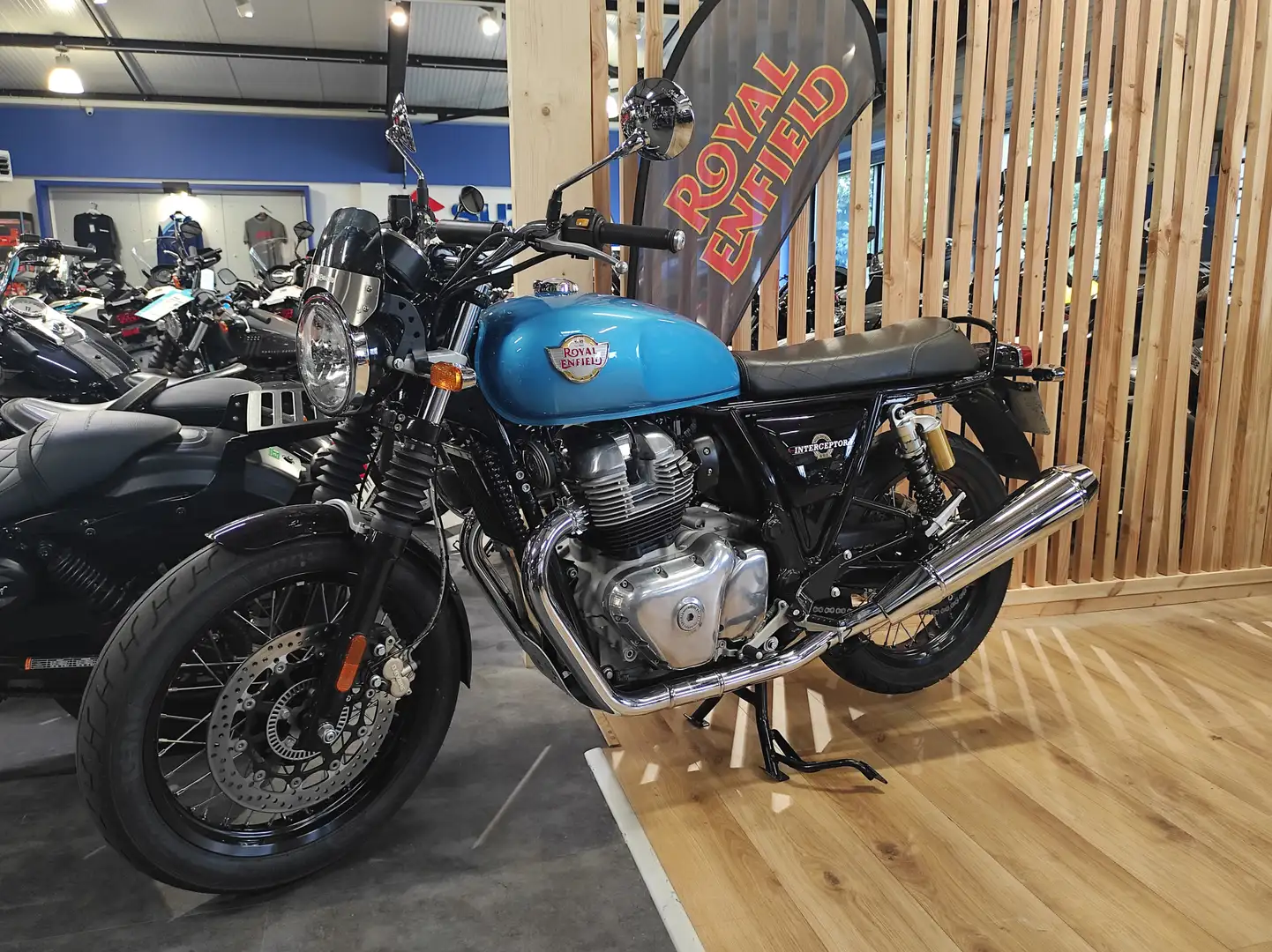 Royal Enfield Interceptor - 1