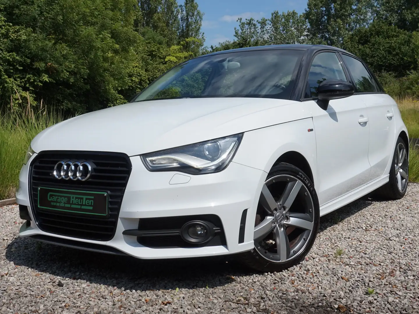 Audi A1 A1 1.2 TFSI Sportback S line Sportpaket Wit - 1