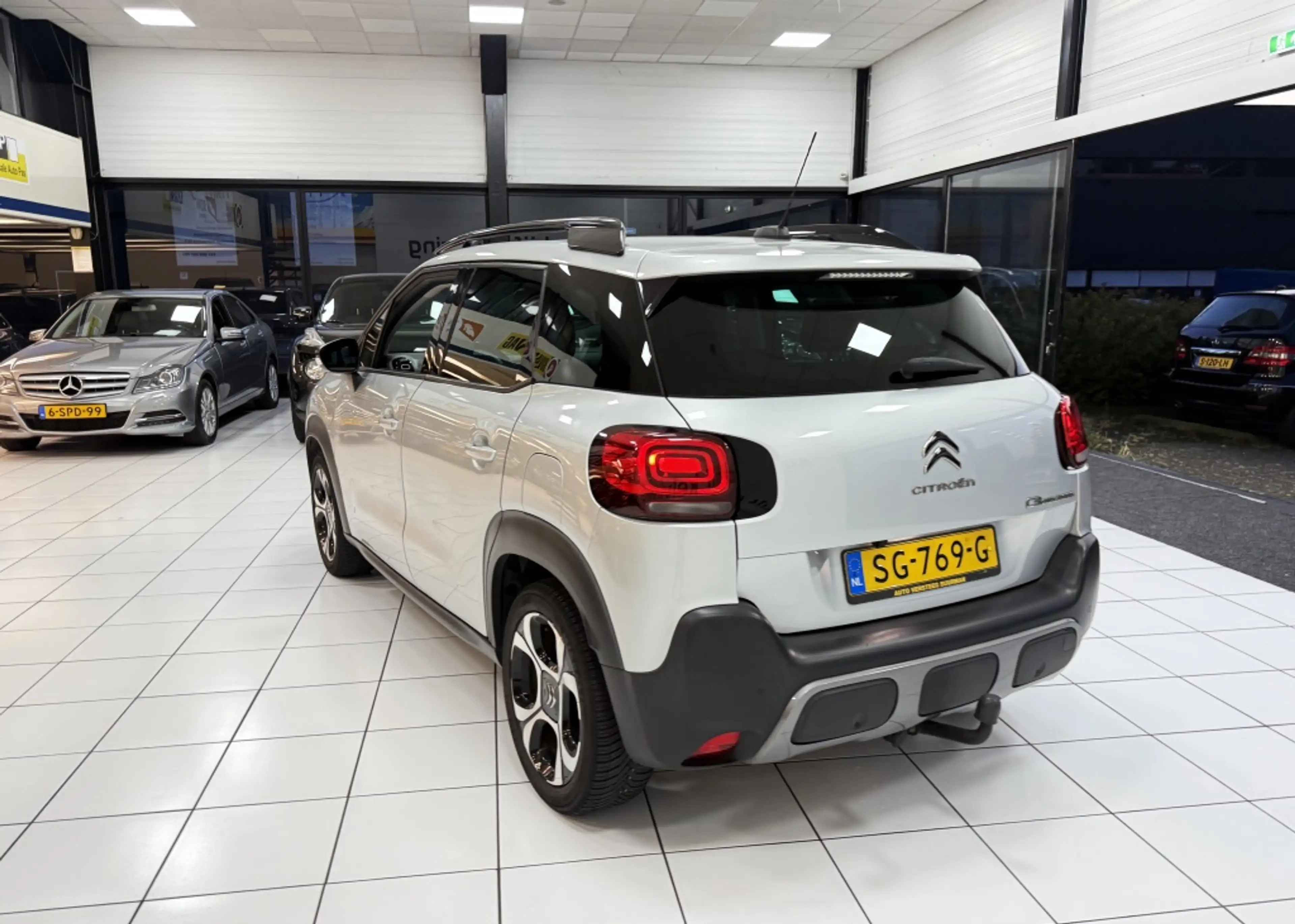 Citroen C3 Aircross 1.2 PT S&S Shine — photo 13