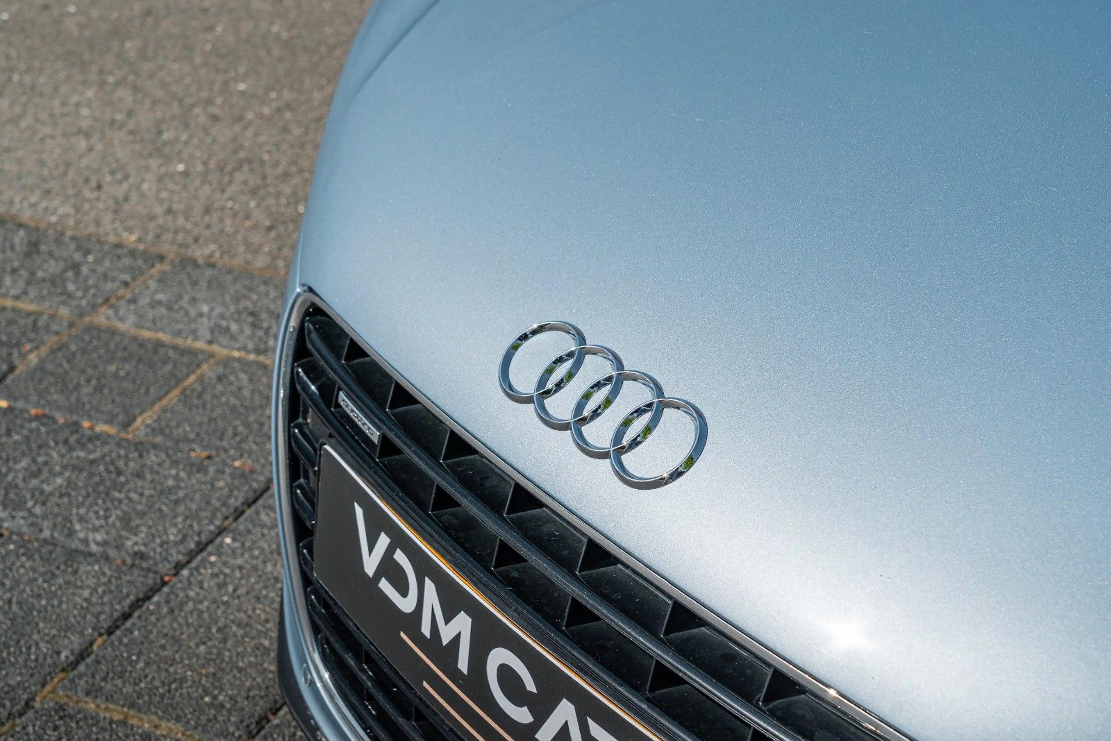 Audi R8 Coupe 4.2 FSI quattro — photo 13