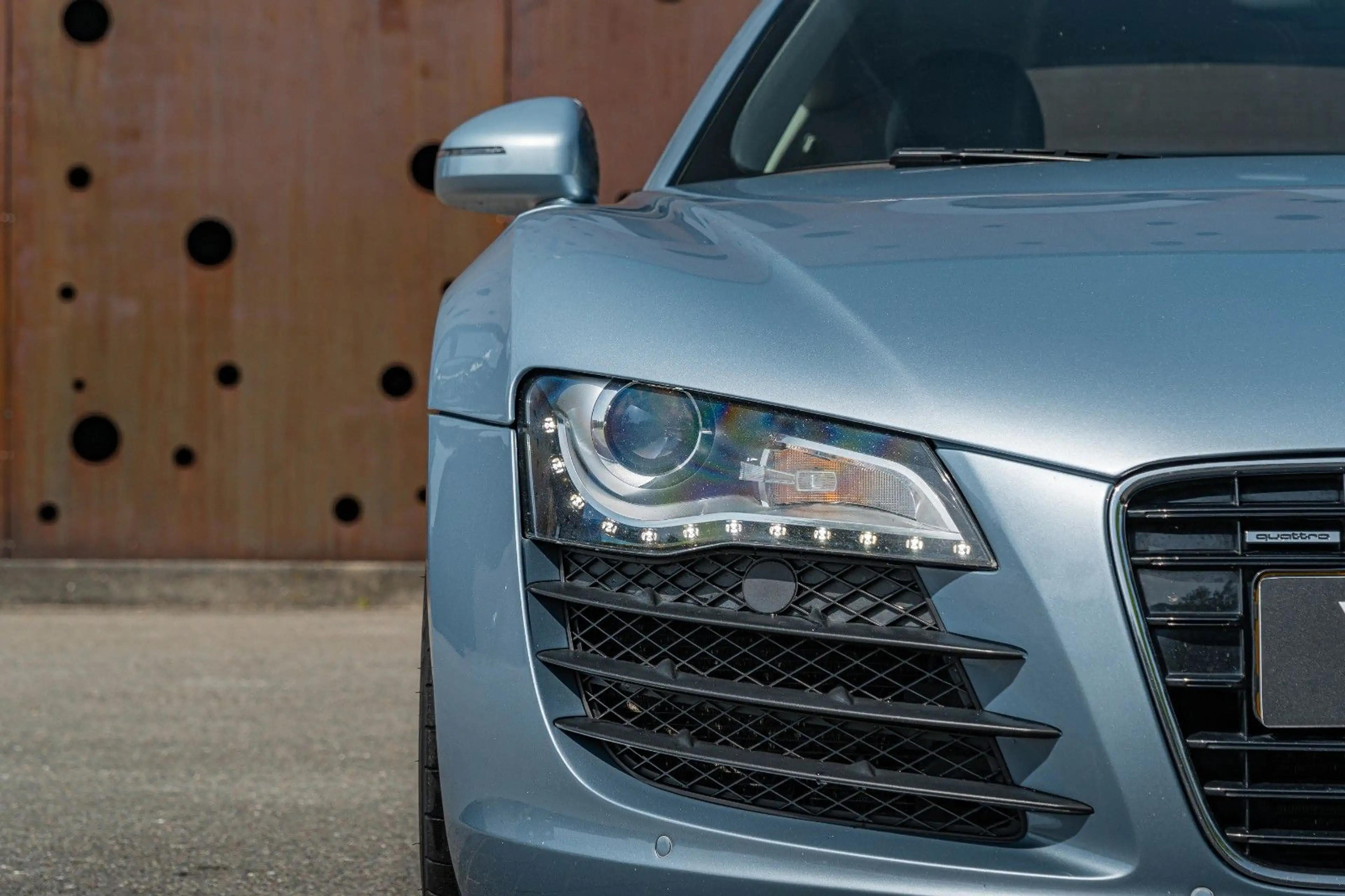 Audi R8 Coupe 4.2 FSI quattro — photo 11