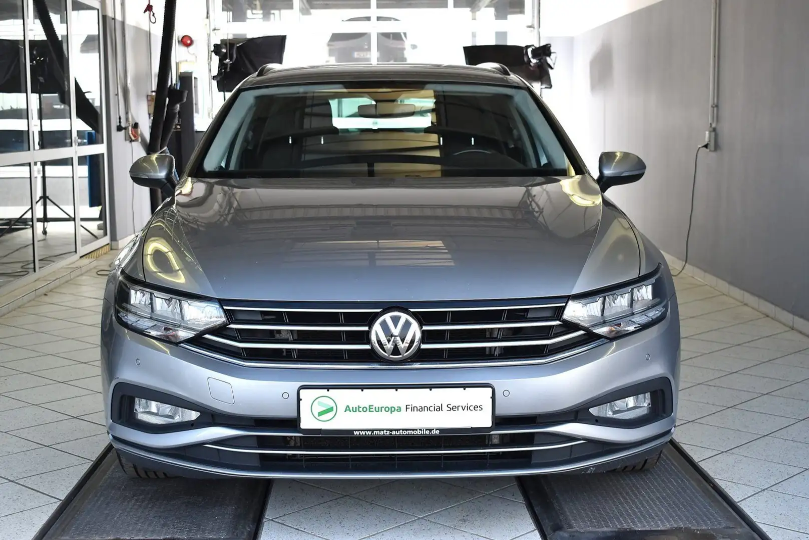 Volkswagen Passat Variant 2.0TDI DSG*AHK*Head-Up Silber - 2