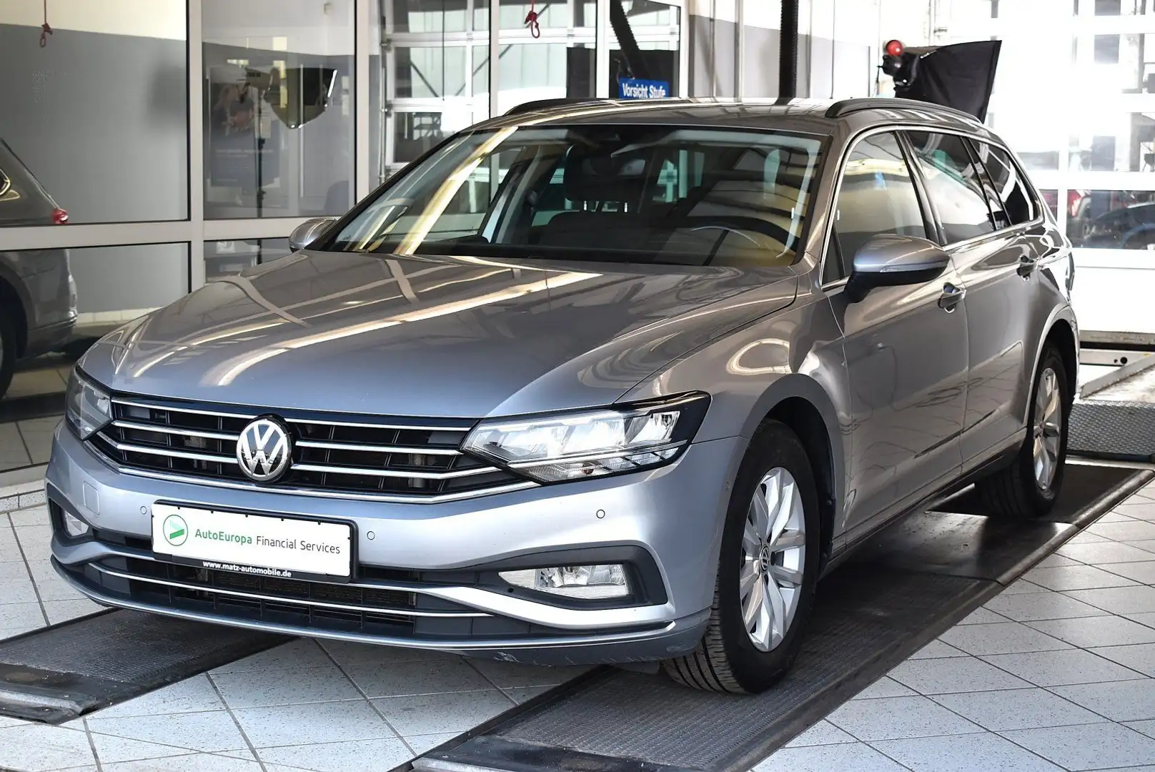 Volkswagen Passat Variant 2.0TDI DSG*AHK*Head-Up Silber - 1