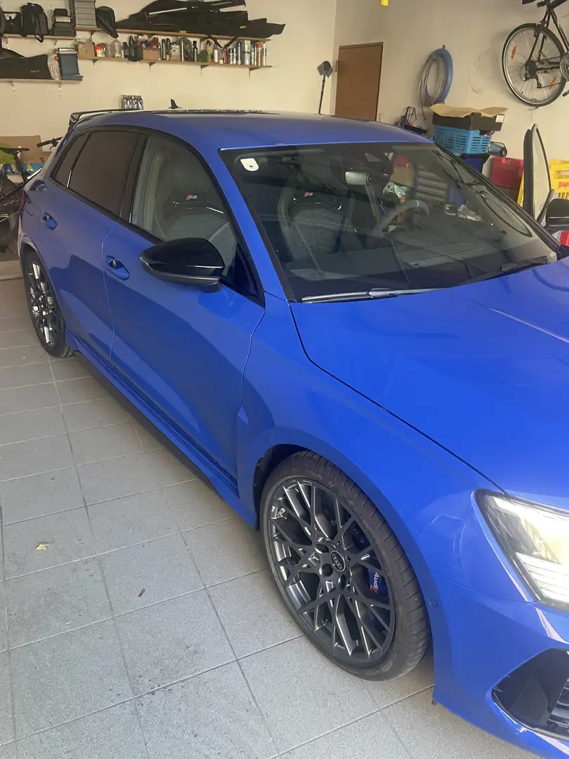 Audi RS3 Performance SB TFSI quattro S-tronic Blau - 1