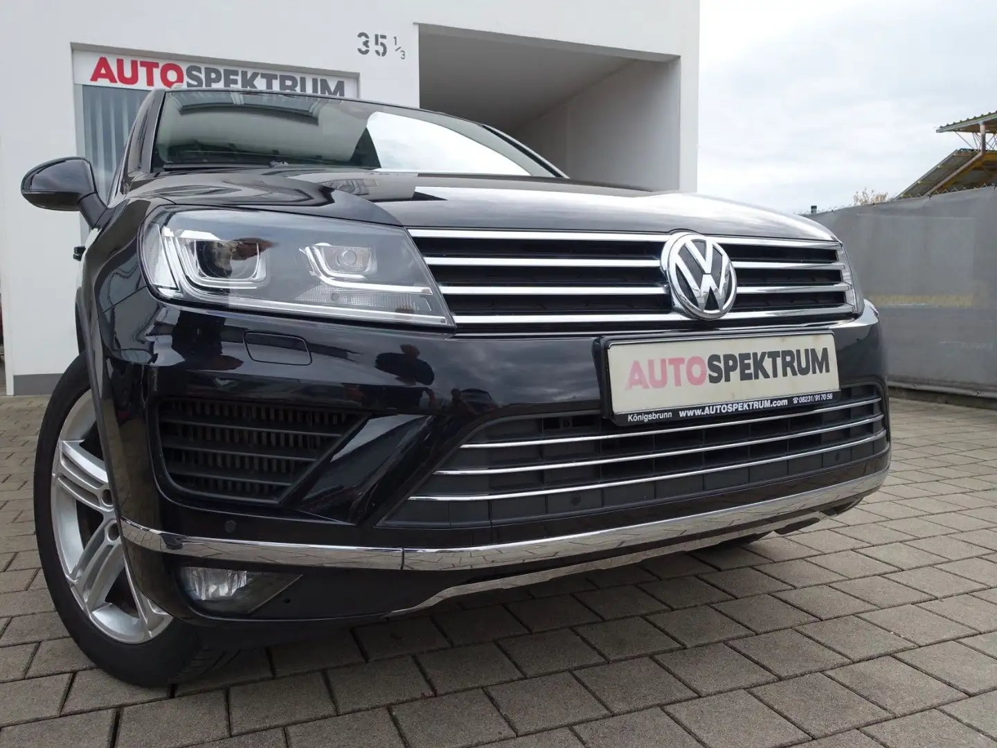 Volkswagen Touareg V6 TDI Exclusive Terrain 1.HAND/LUFT/AHK Schwarz - 1