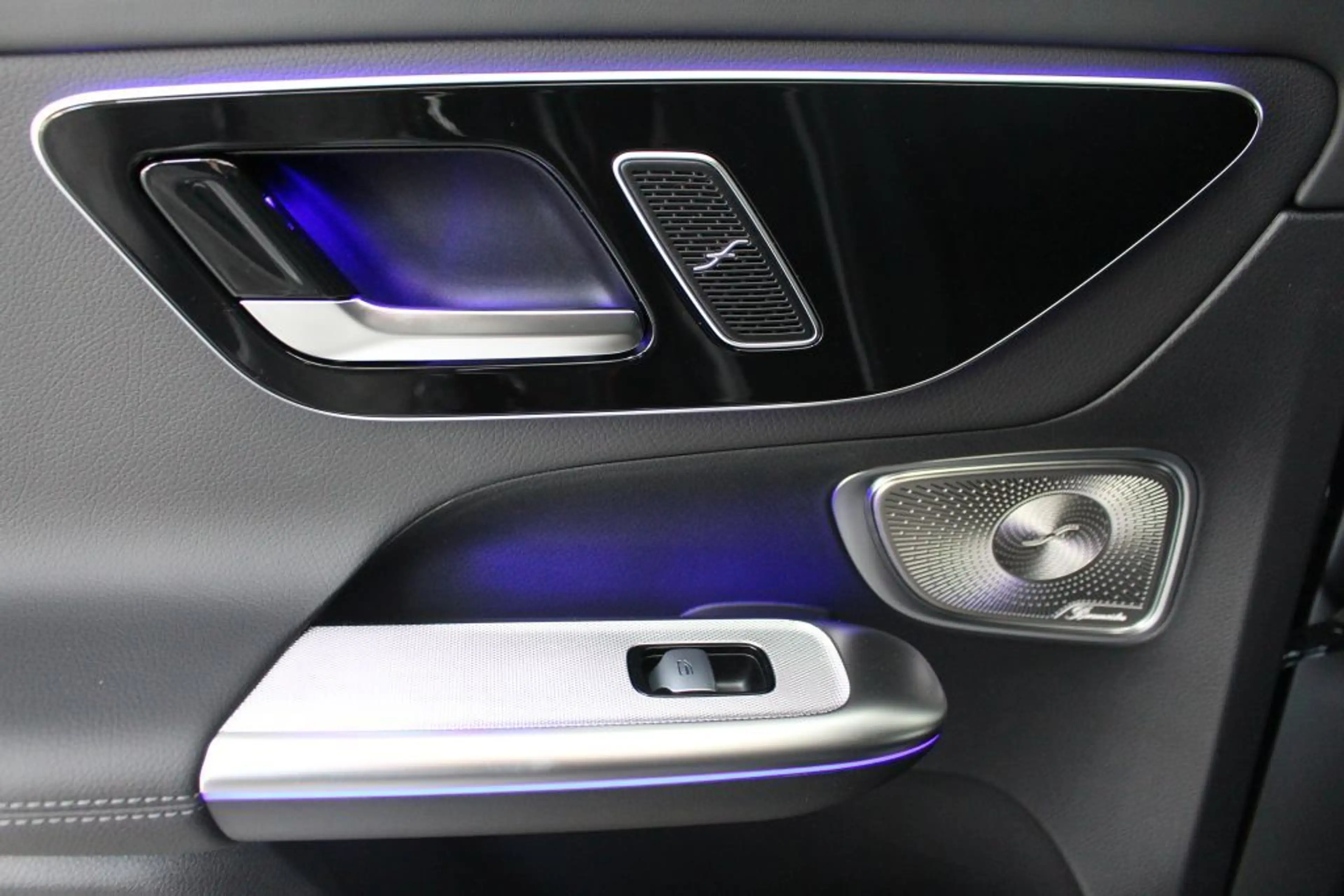 Mercedes-Benz GLC 450 d 4M AMG Coupé Burmester DISTRONIC Night — photo 14