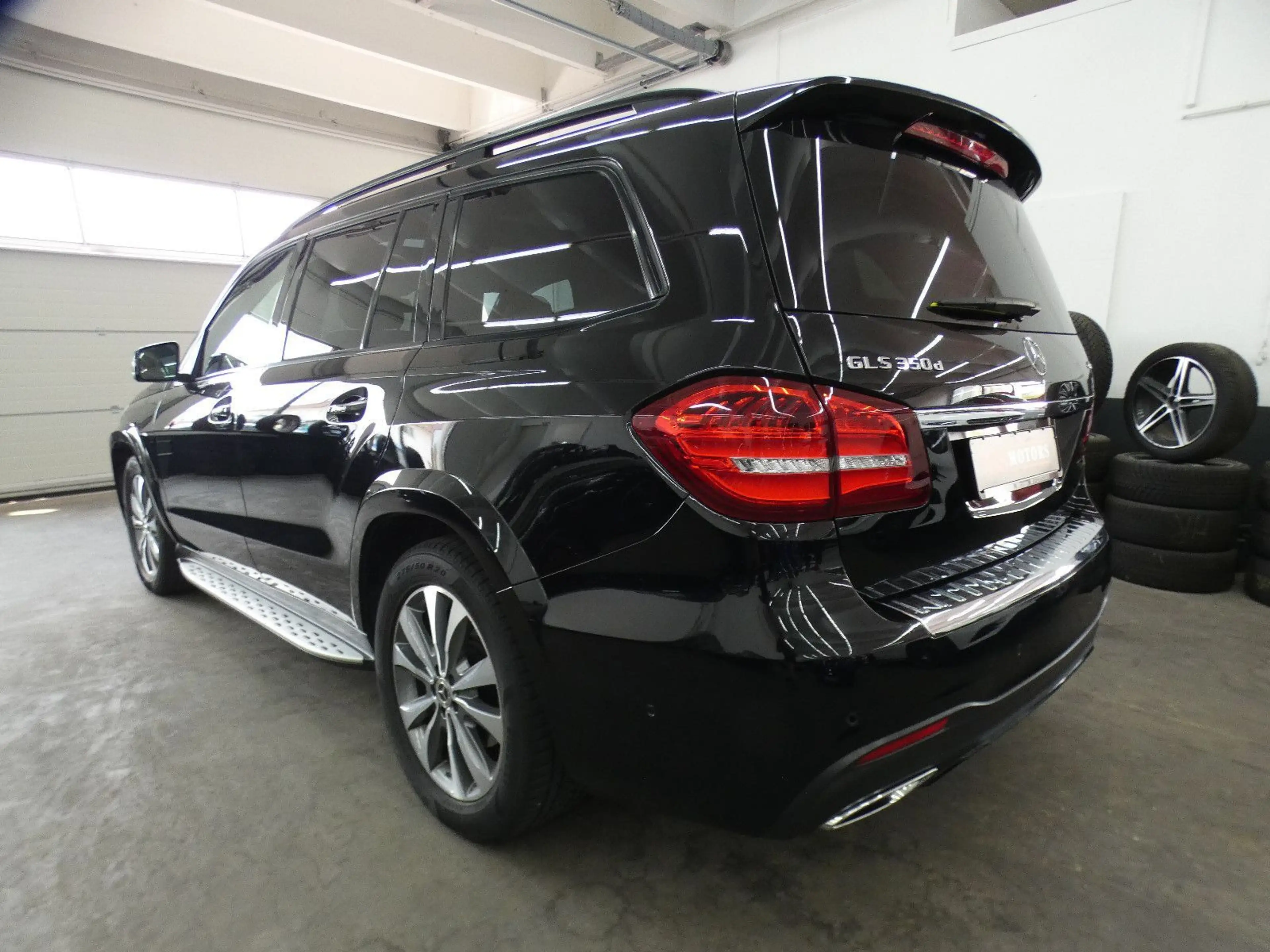 Mercedes-Benz GLS 350 d 4M AMG*LED*COMAND*DISTRO*PANO*AHK*360° — photo 5