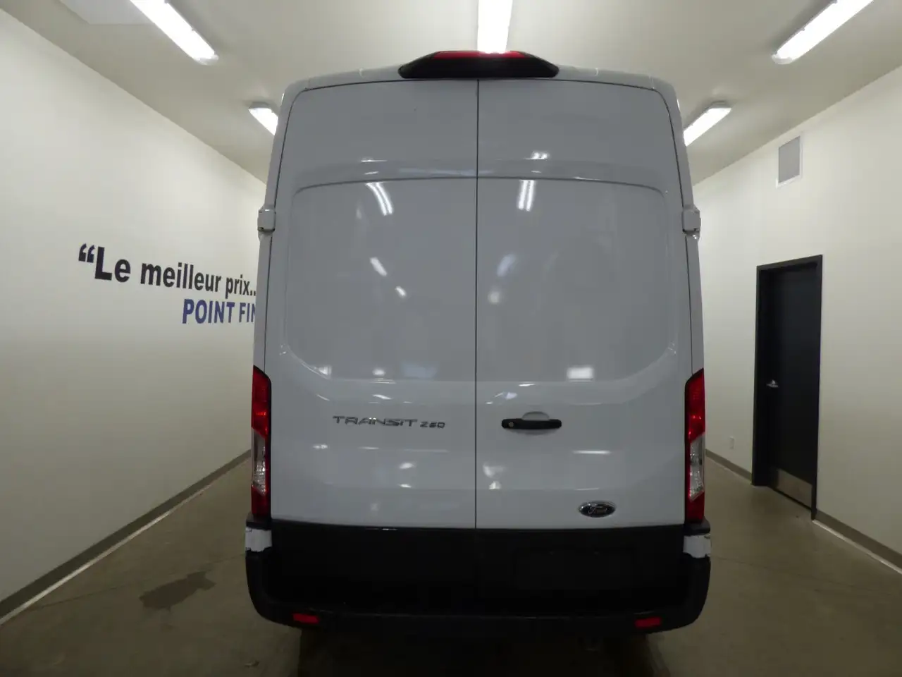 Ford Transit Cargo Van снимка Ford Transit Cargo Van