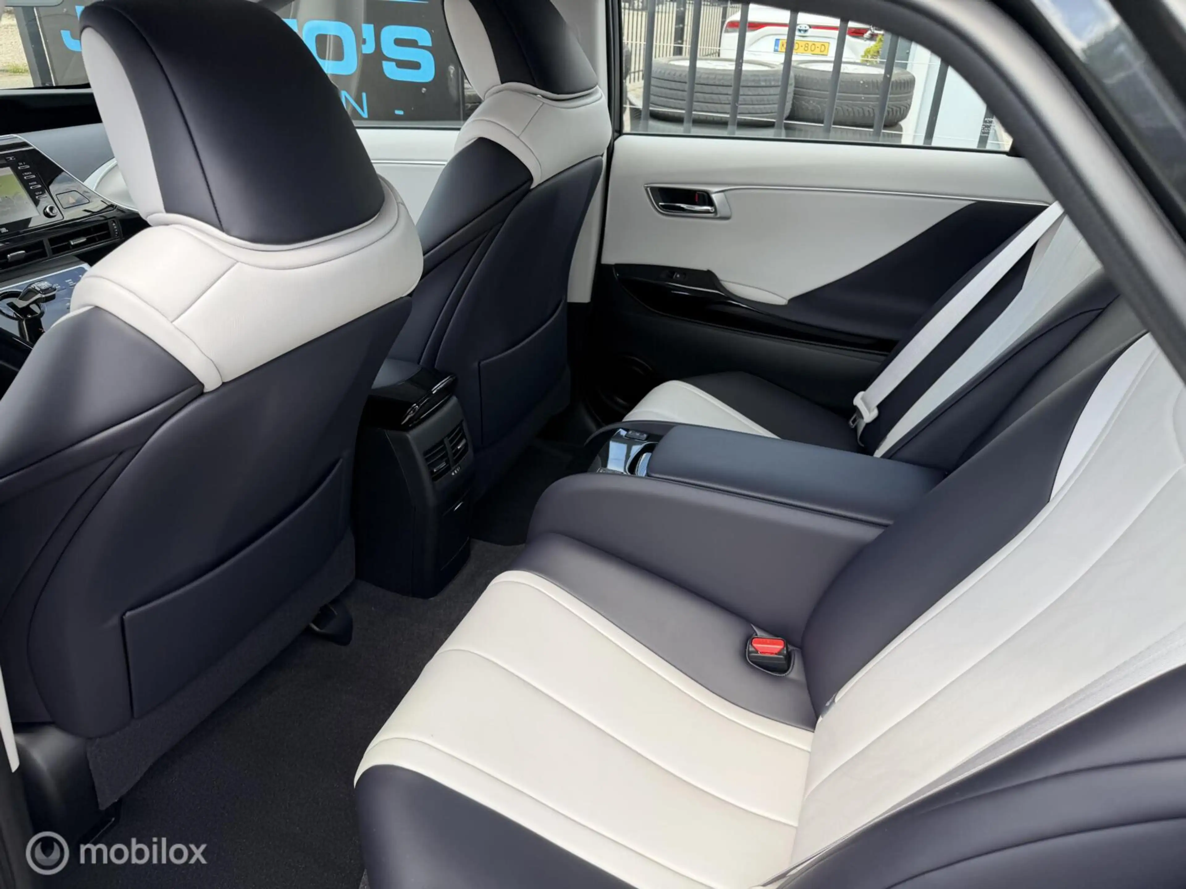 Toyota Mirai Dynamic NIEUW IN DE BTW — photo 6