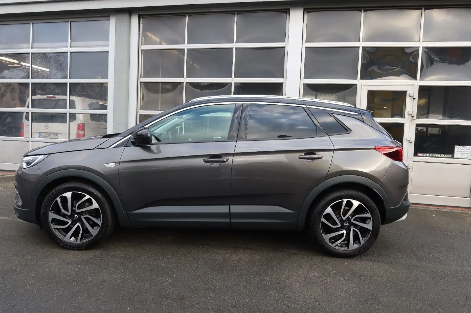 Opel Grandland X Ultimate Gris - 2