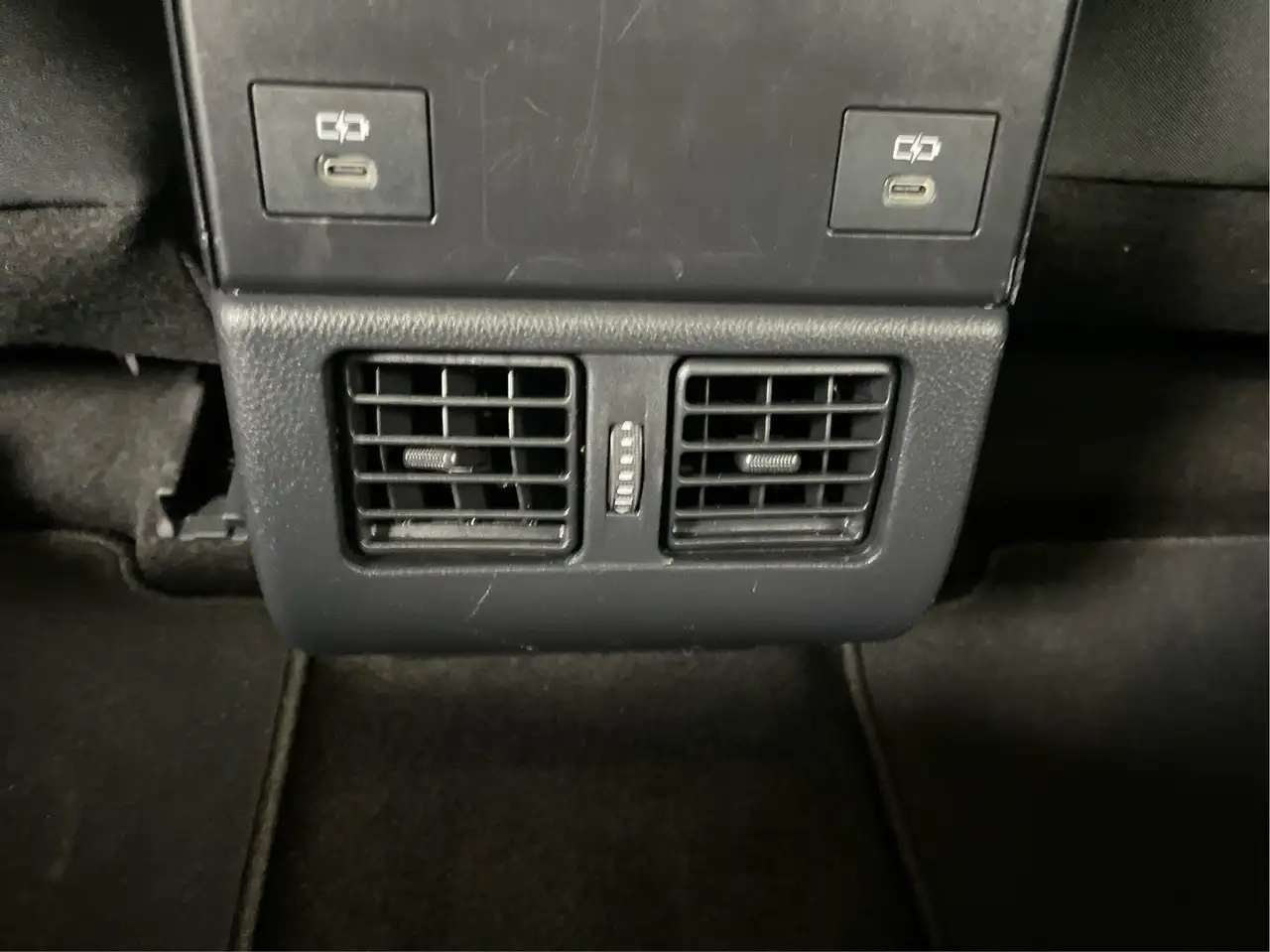 Subaru Solterra снимка Subaru Solterra