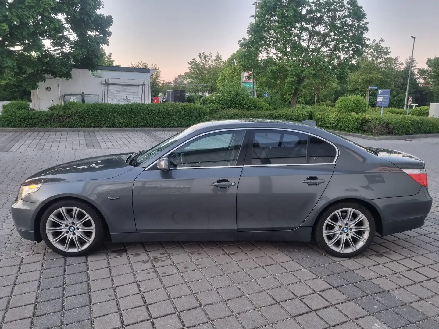 BMW 520 520i - 2