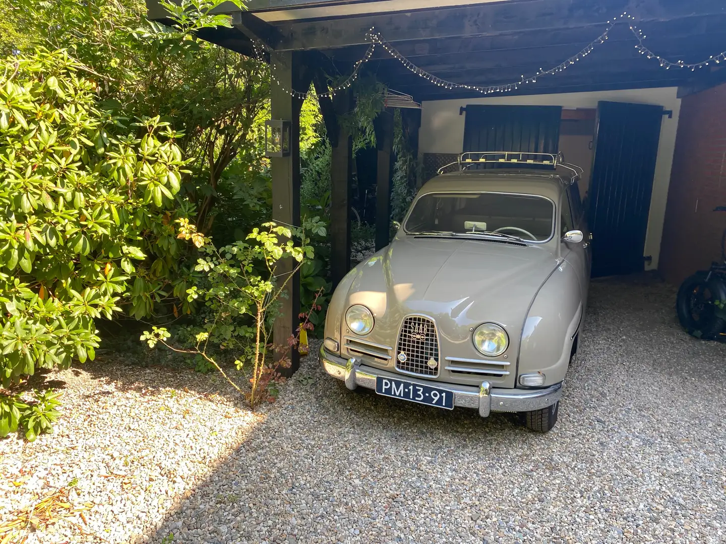 Saab 95 De station uitvoering van de Saab 96 Beige - 1