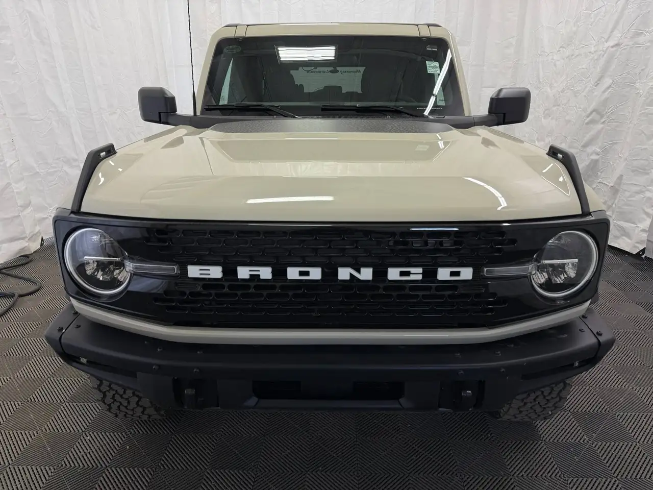 Ford Bronco снимка Ford Bronco