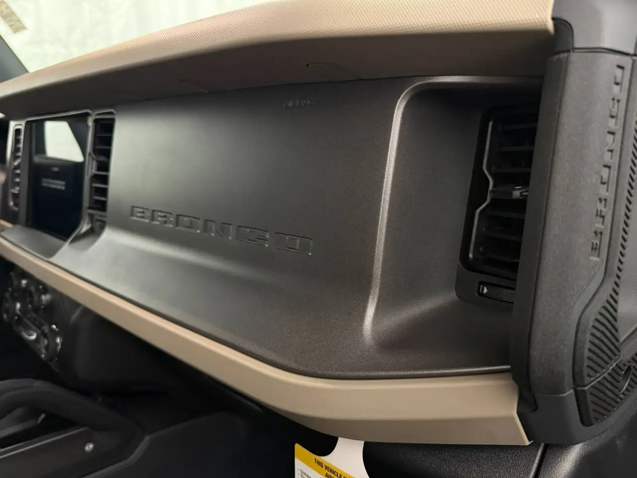 Ford Bronco снимка Ford Bronco