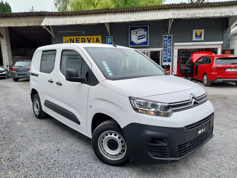Citroen Berlingo 1.5 BlueHDi M Light Club * Capt. AR * Blth*272 €  x 60*