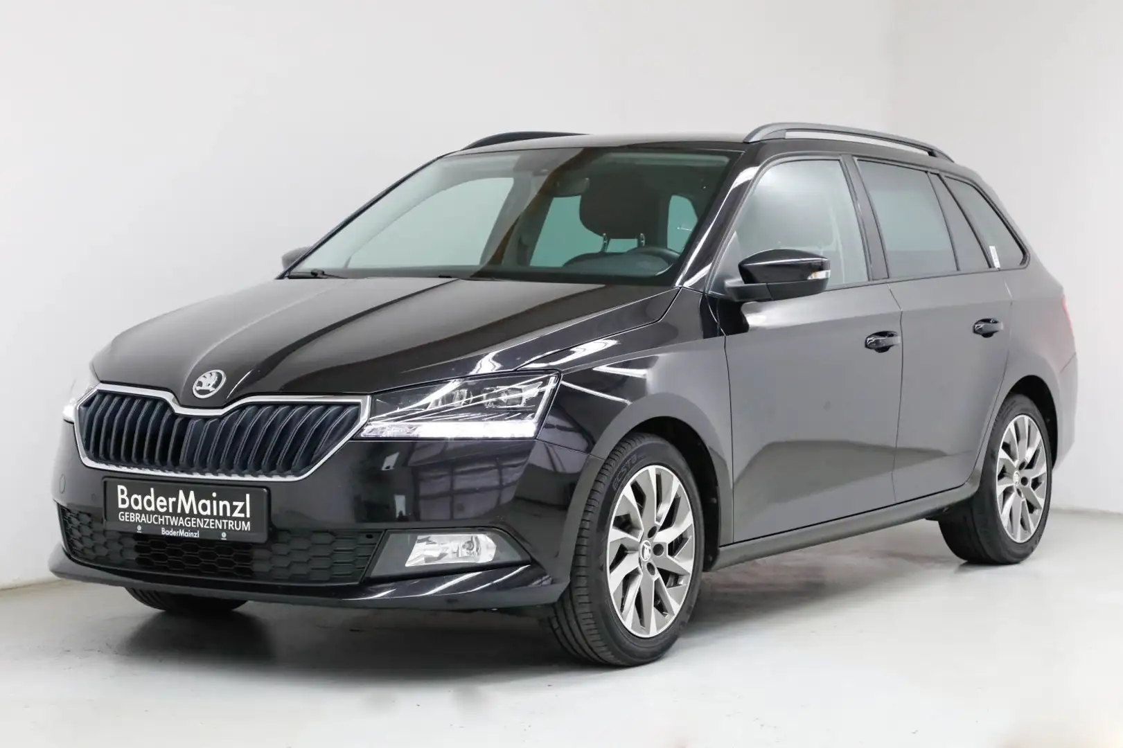 Skoda Fabia Combi 1.0 TSI Clever LED Navi PDC SHZ Alu Schwarz - 2