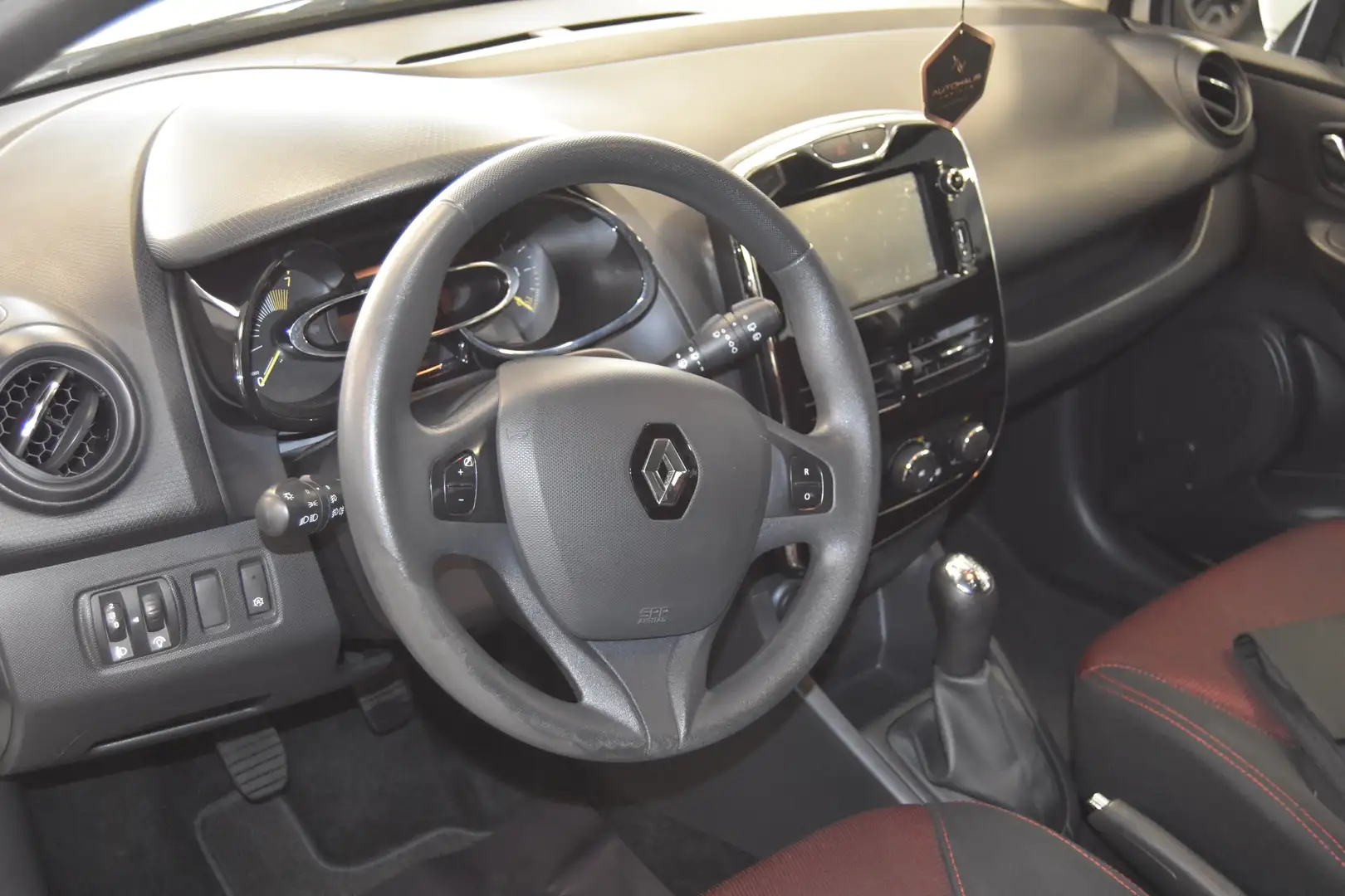 Renault Clio ~1HAND~NAVI~LED~5TÜRER~TÜV08/26 bijela - 2