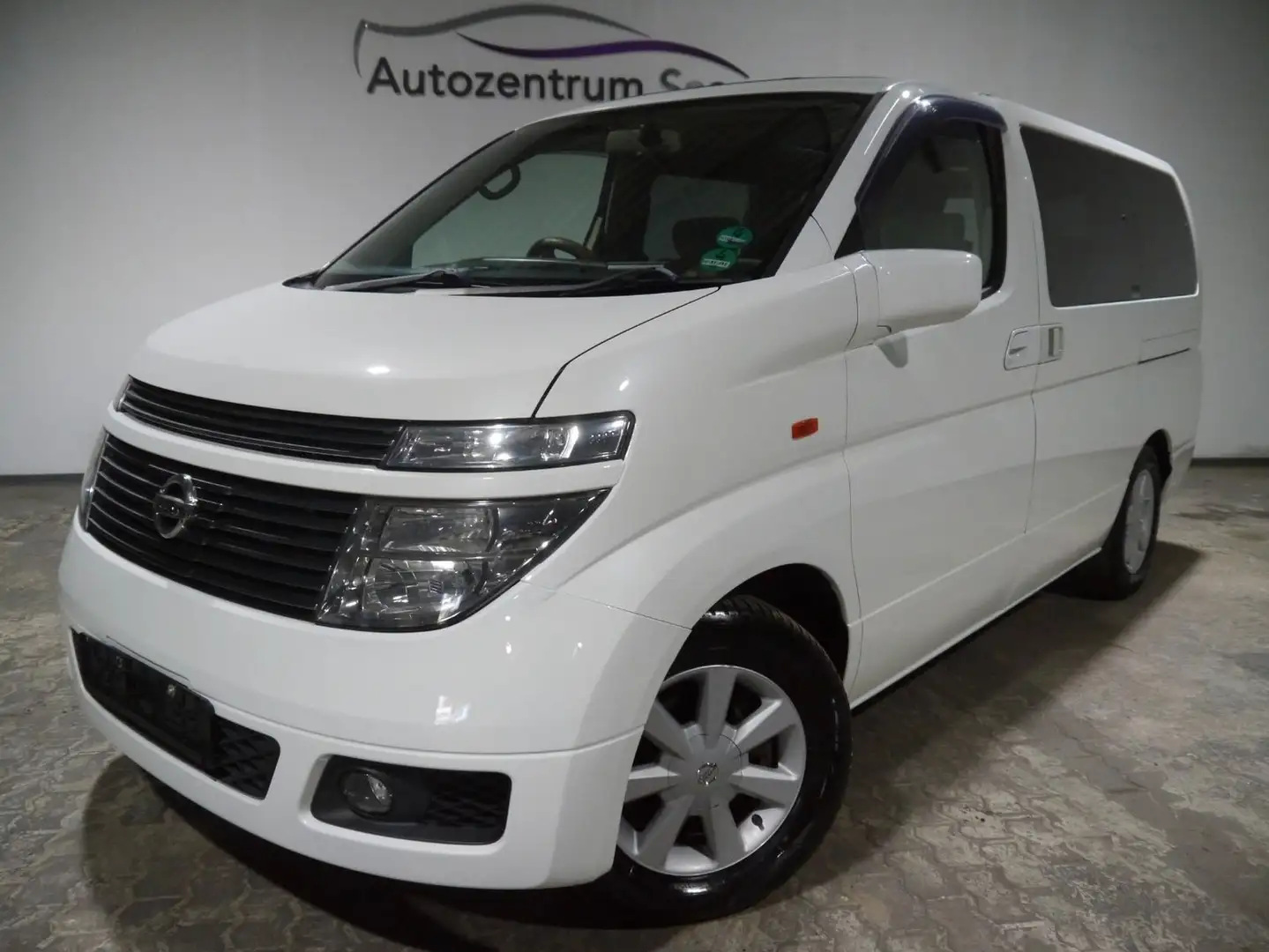 Nissan Elgrand E51 Allrad Klima Tempomat Kamera 7 Sitze Weiß - 1