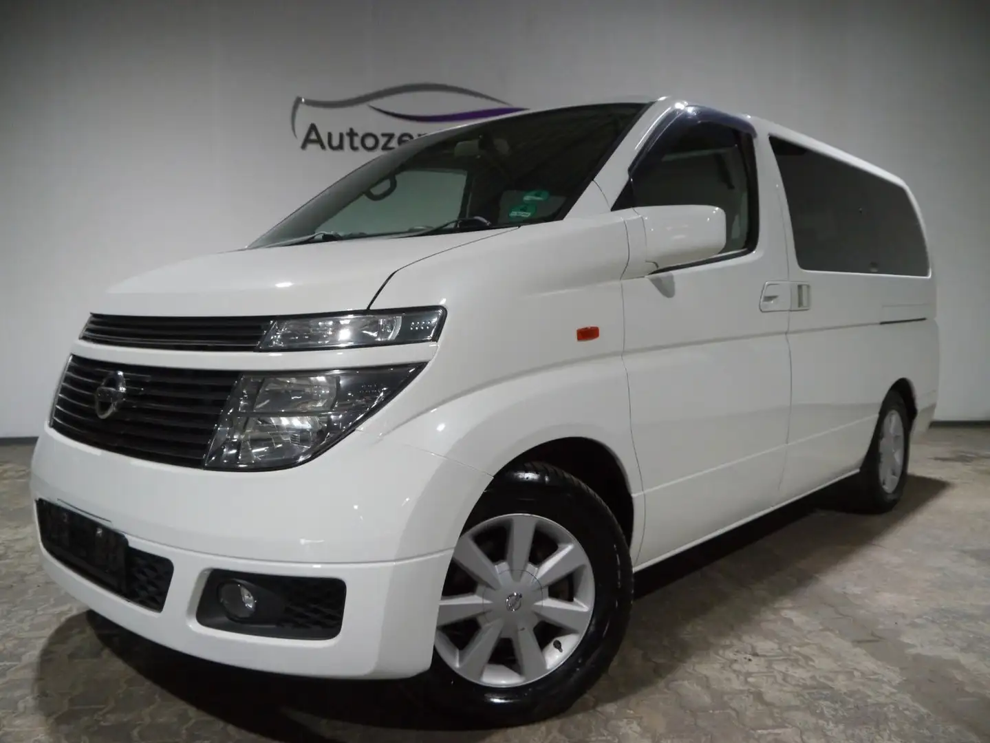 Nissan Elgrand E51 Allrad Klima Tempomat Kamera 7 Sitze Weiß - 2