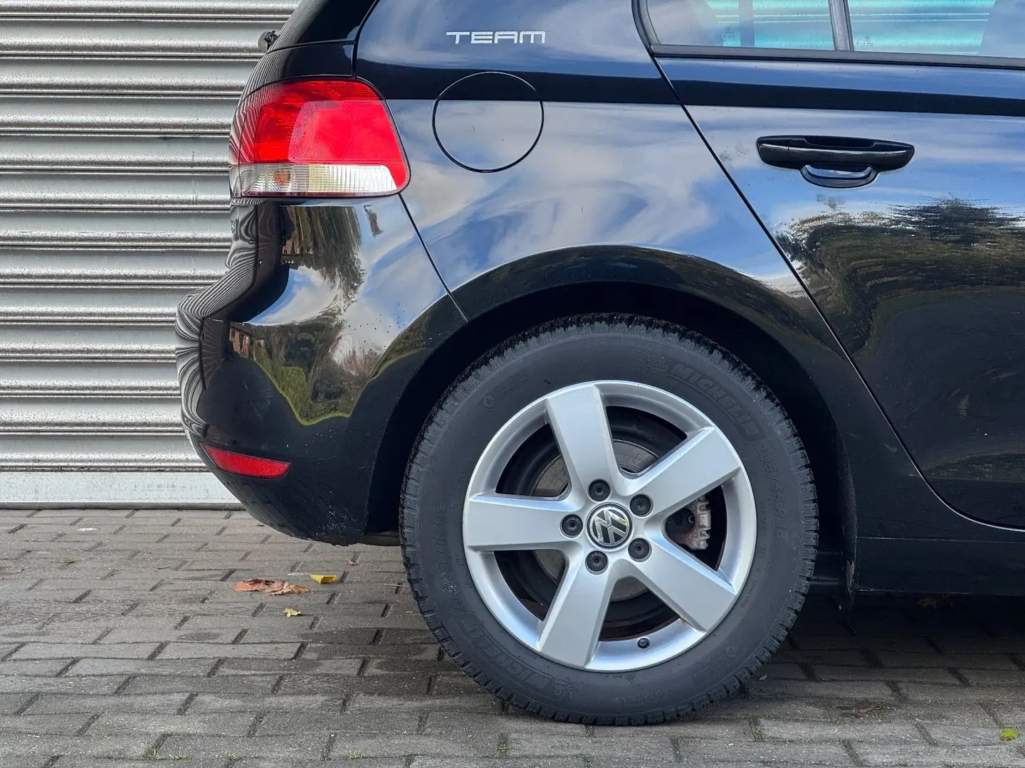 Volkswagen Golf 1.4 TSI DSG Team Standheizung Garantie Noir - 2