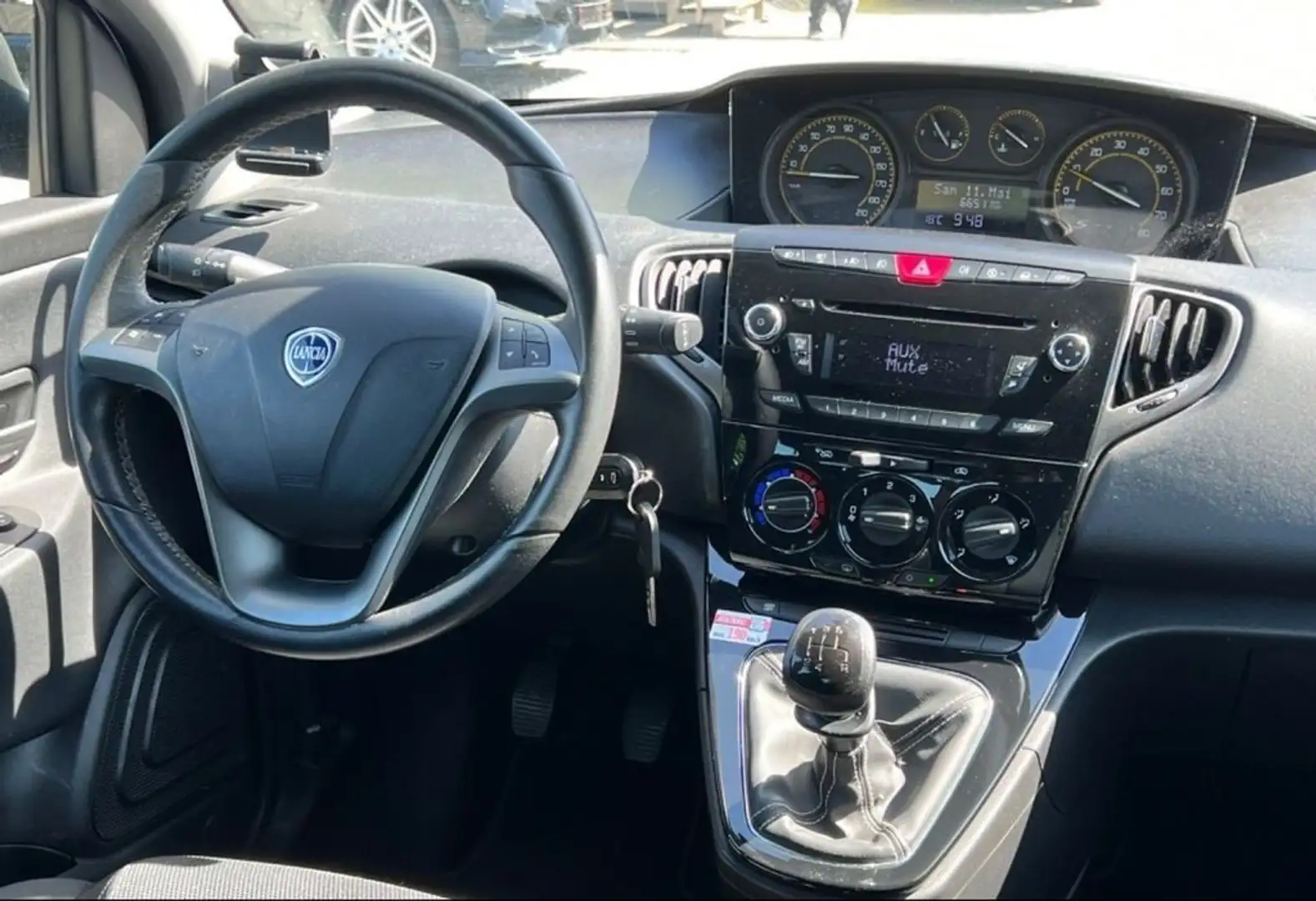 Lancia Y 1.2 69 CV 5 porte S Momodesign Kék - 1