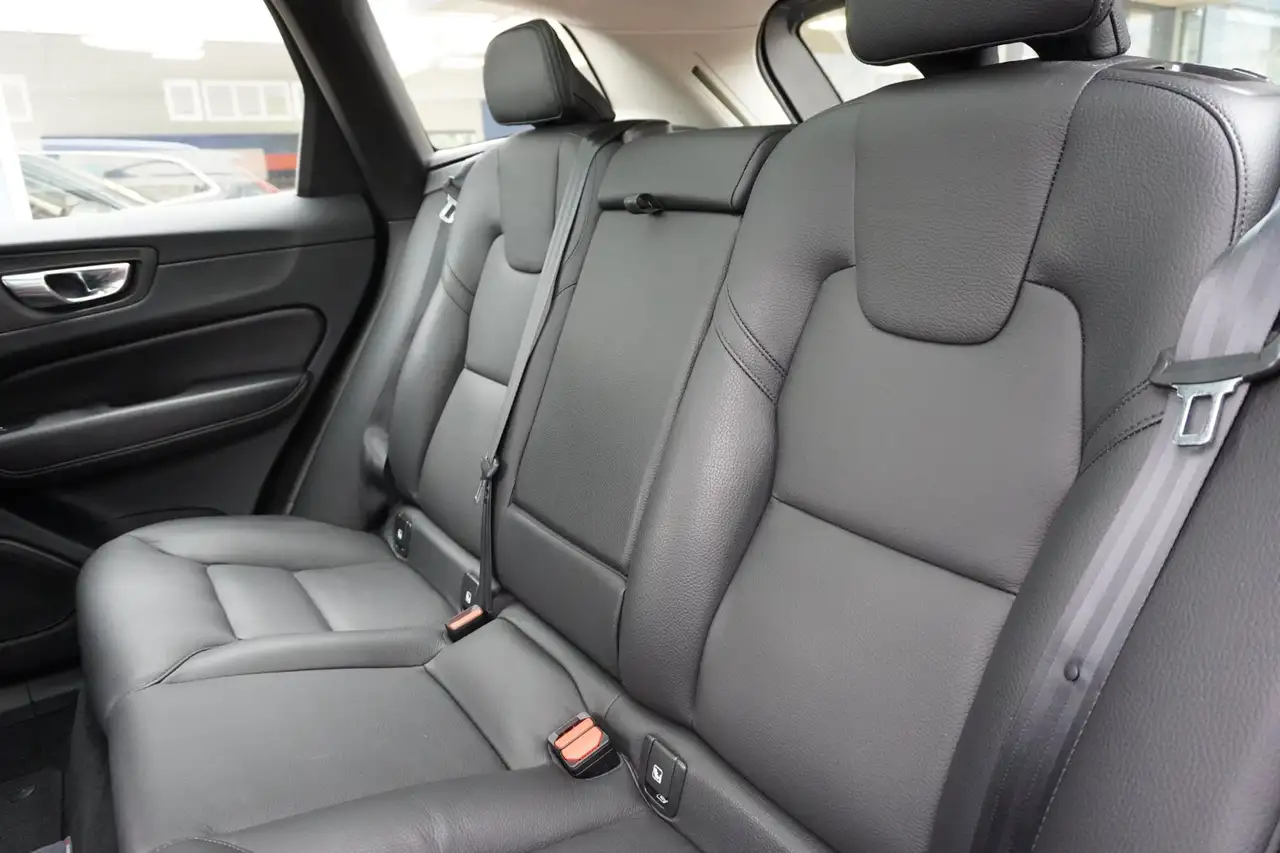 Volvo XC60 2.0 T6 Plug-in hybrid AWD Inscription Expression, миниатюра 13
