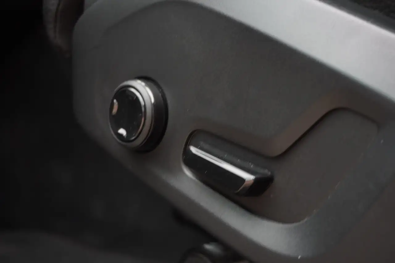 Volvo XC60 2.0 T6 Plug-in hybrid AWD Inscription Expression, миниатюра 23