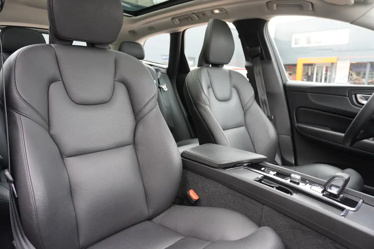 Volvo XC60 2.0 T6 Plug-in hybrid AWD Inscription Expression, миниатюра 15