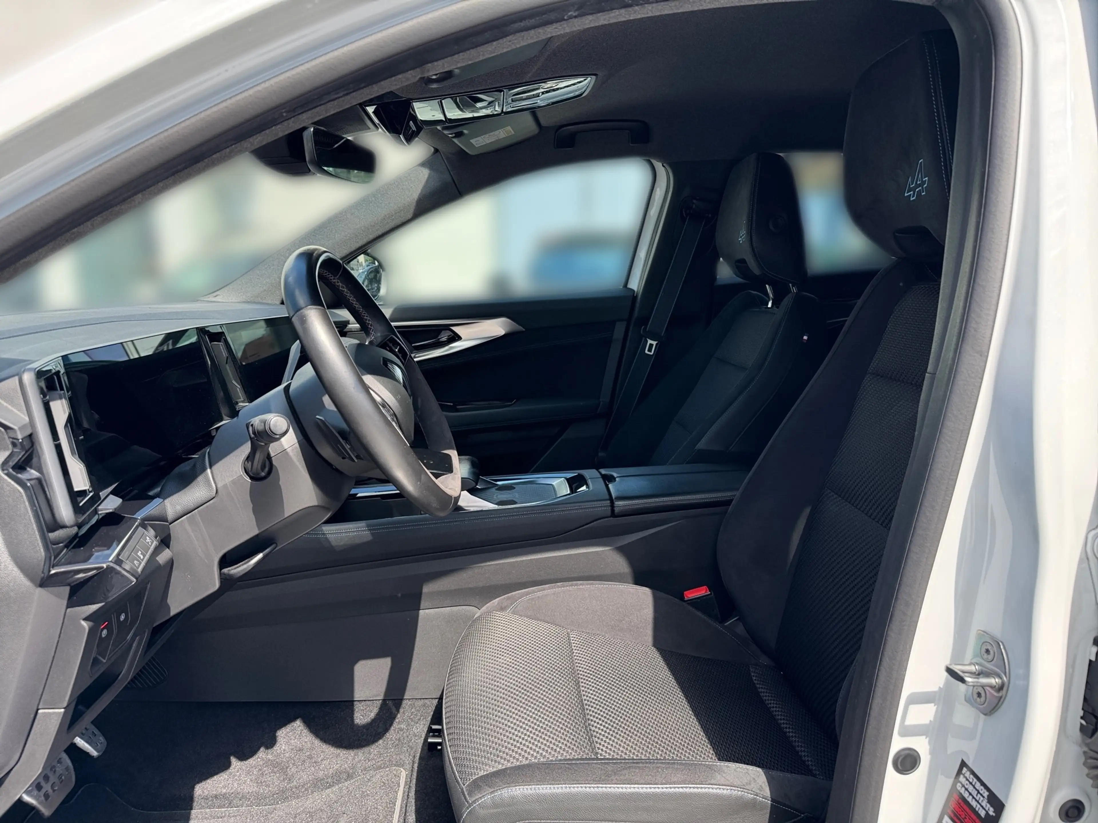 Renault Austral Austral Techno Esprit Alpine E-Tech Full Hybrid200 — photo 13