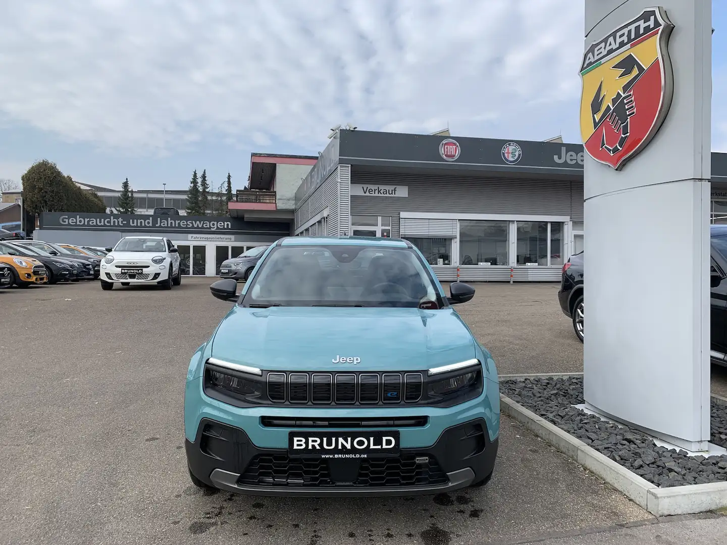 Jeep Avenger Longitude Elektro Blau - 2