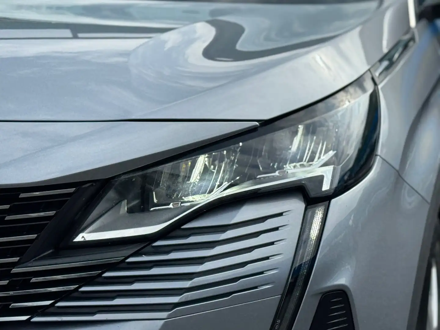 Peugeot 3008 1.5 bluehdi Active Pack s Zilver - 2