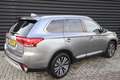 Mitsubishi Outlander 2.0 2WD Limited+ Automaat 7 zitter Grijs - thumbnail 2