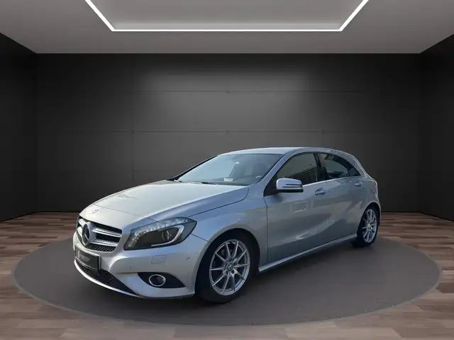 Mercedes-Benz A 180 A 180 BlueEfficiency (176.042)
