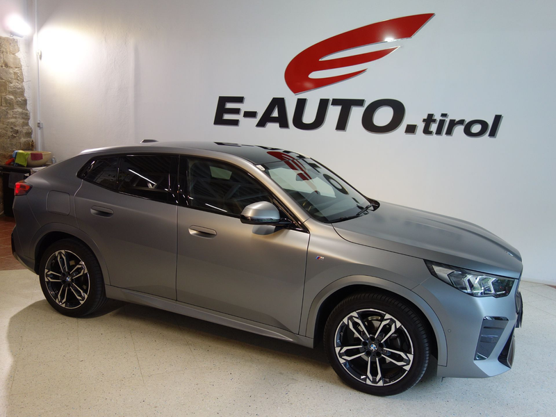 BMW X2 18d Aut. *M-SPORT PAKET INNEN/AUSSEN *PANO *ERSTB — photo 13